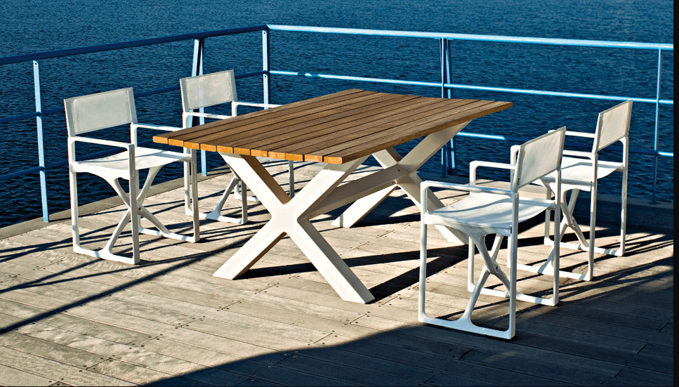 La Regista Outdoor Armchair by Serralunga Furniture Chairs